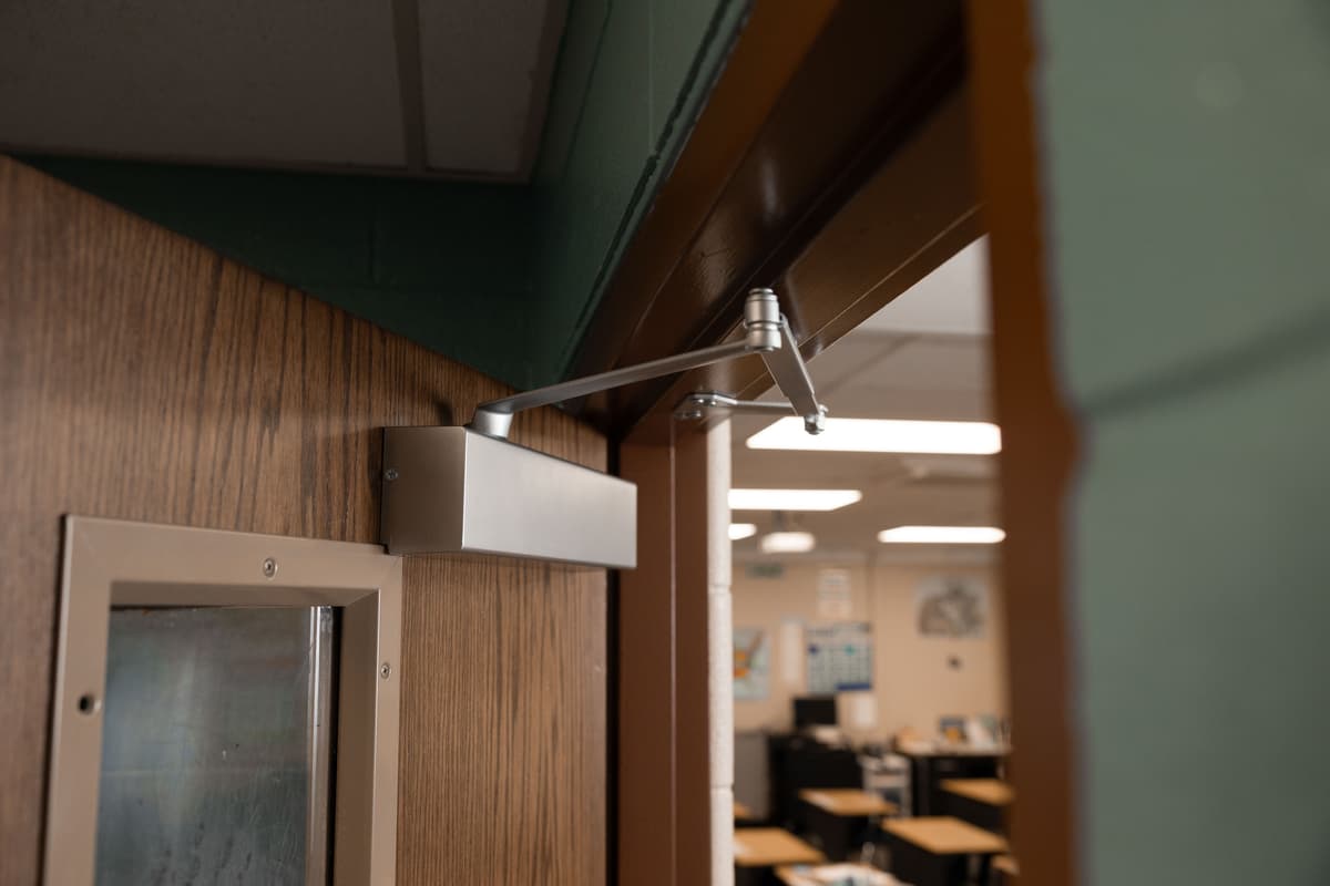 Universal Hardware Closers